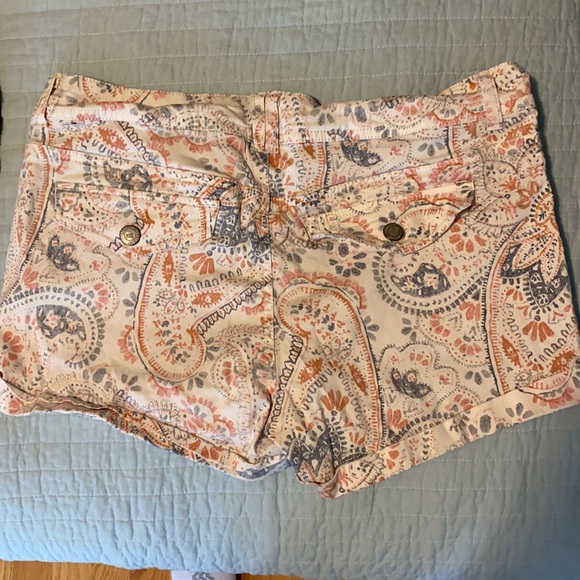 Size 8 Patterned Aeropostale Shorts - Picture 2 of 4